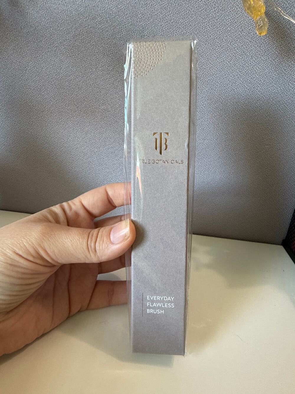 True Botanicals Everyday Flawless Brush